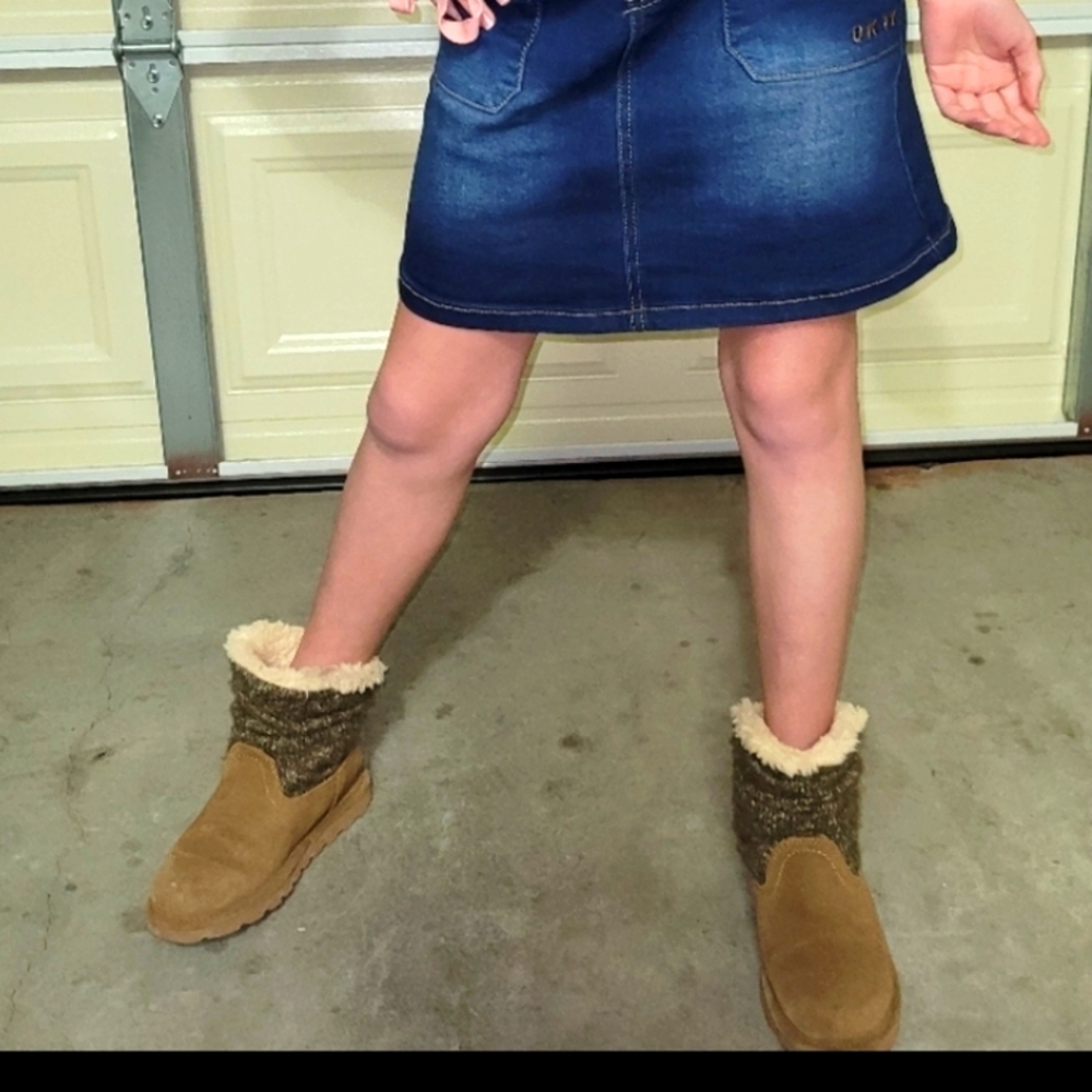 Girls Bearpaw boots